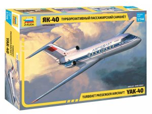 Турбореактивный пассажирский самолет Як-40